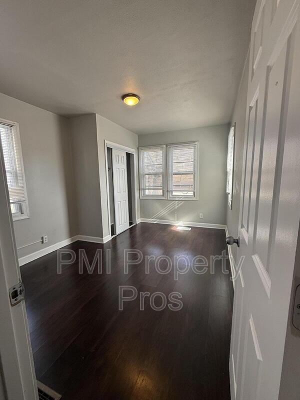 Foto del edificio - 2406 N 41st St