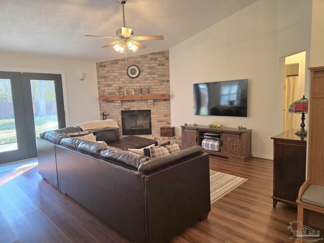 Foto del edificio - 11031 Bridge Creek Dr