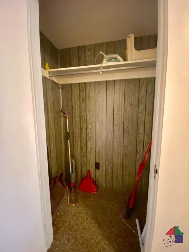 225 Elm St Unit 1, Montpelier, VT 05602 Room for Rent in Montpelier