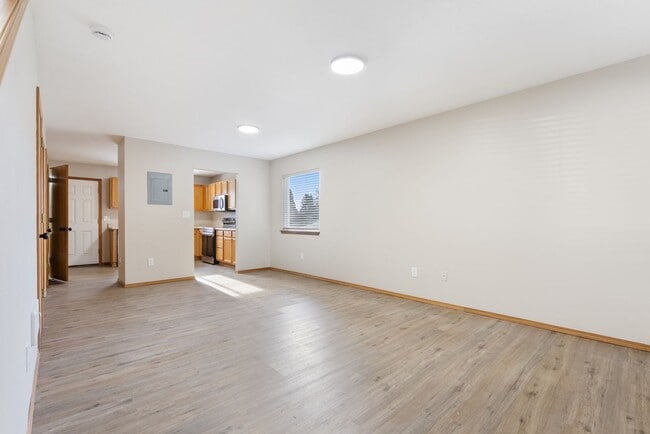 Foto del edificio - HALF OFF - FIRST MONTHS RENT!