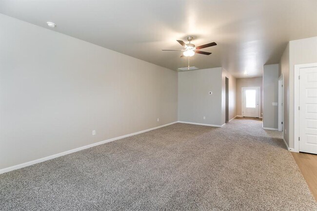 Foto del edificio - 2516 Rosewood Ln