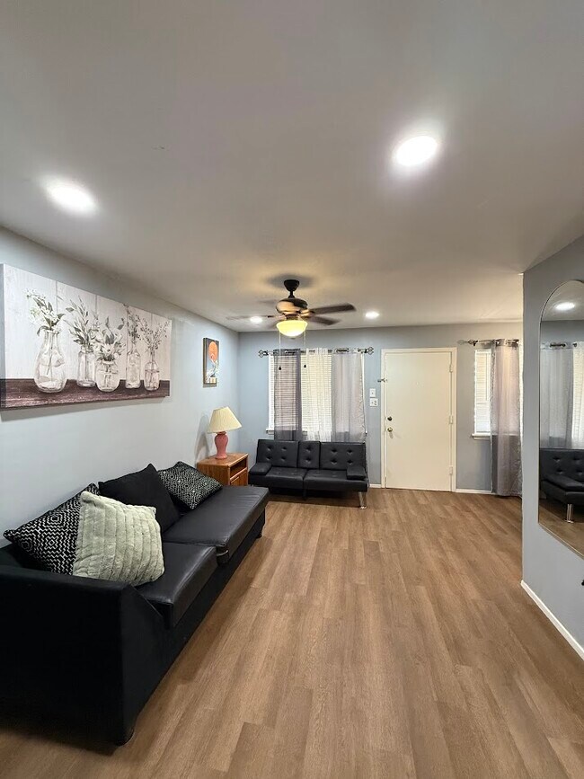 Foto del edificio - 401 Ringgold Rd