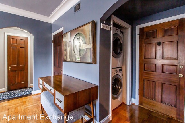 Foto del edificio - 1 br, 1 bath House - 8054 Davis Dr. 1N