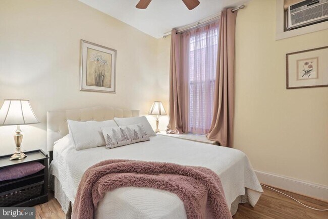 Foto del edificio - 1755 18th St NW