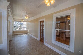 Building Photo - 1101 San Pedro Ave