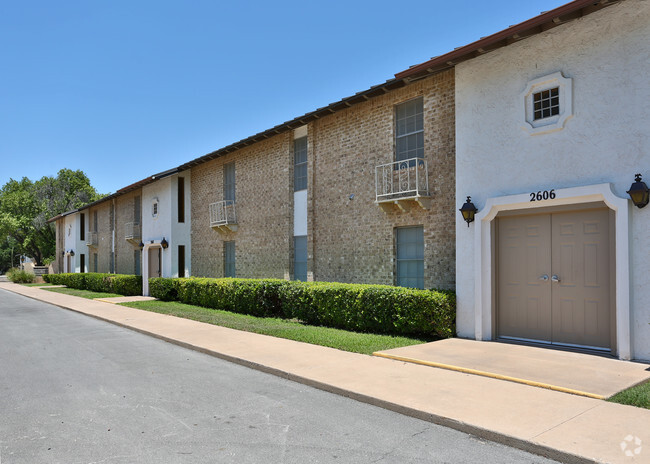 Building Photo - Southland Arms