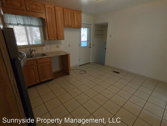 Building Photo - 3 br, 1.5 bath House - 750 Agate Street