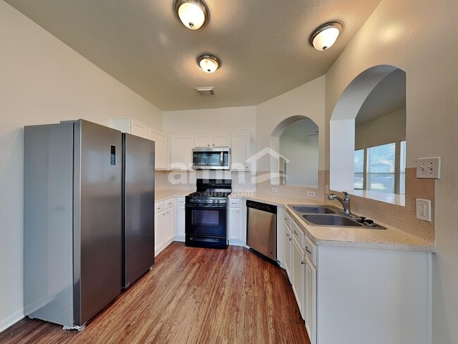 Building Photo - 3927 Dogwood Bough Ln