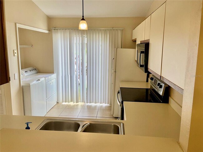 Building Photo - 845 Pebble Creek Cir