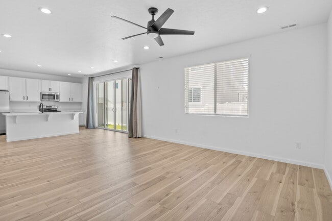 Building Photo - 1728 N Pintail Cv