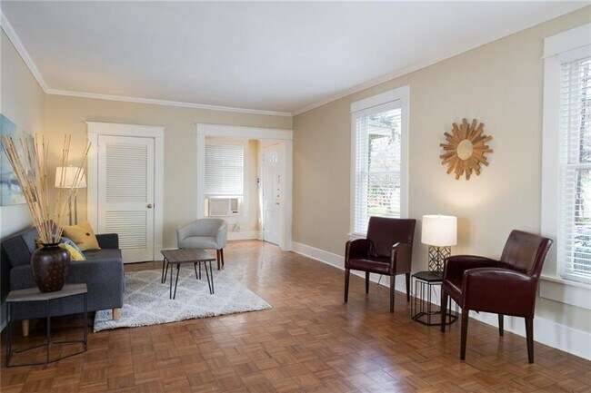 Foto del edificio - 803 W 17th St
