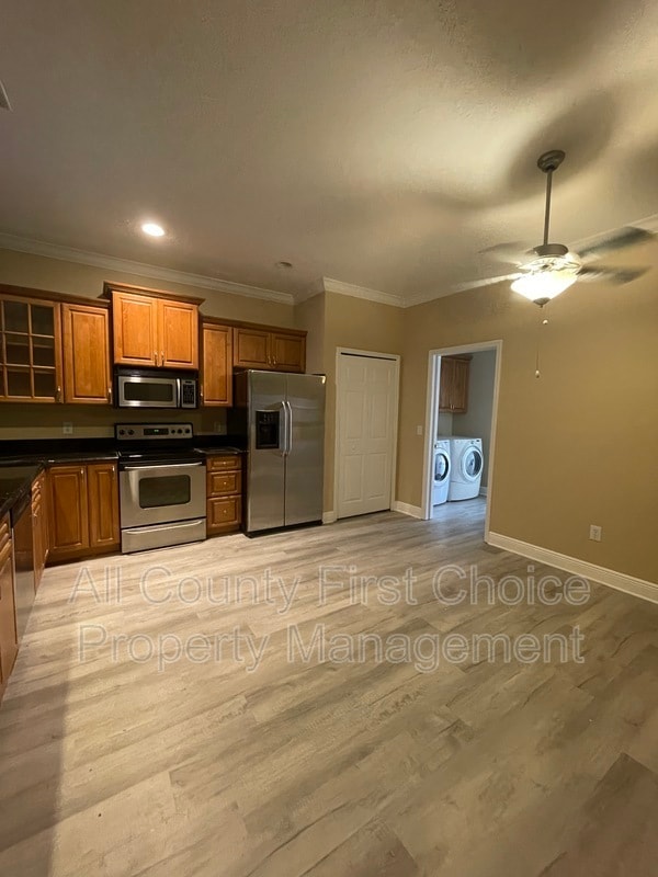 Building Photo - 9718 Taylor Rose Ln