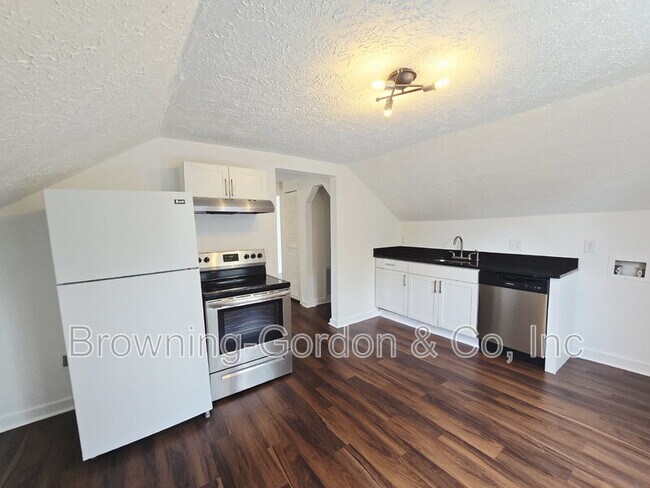 Foto del edificio - 1218 B Chester Ave