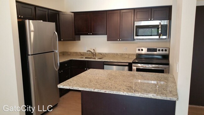 Foto del edificio - 12415 W Greenfield Ave