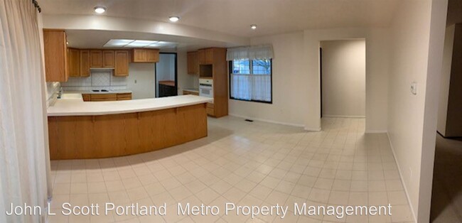 Building Photo - 3 br, 1.5 bath House - 327 Ainsworth Street