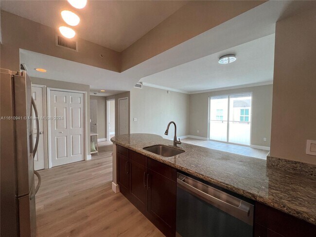 Foto del edificio - 7266 SW 88th St