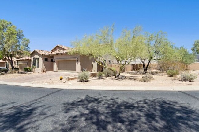 Foto del edificio - A Beautiful Las Sendas Home in a Gated Com...
