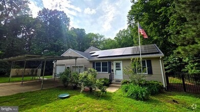 Building Photo - 2725 Vivians Way