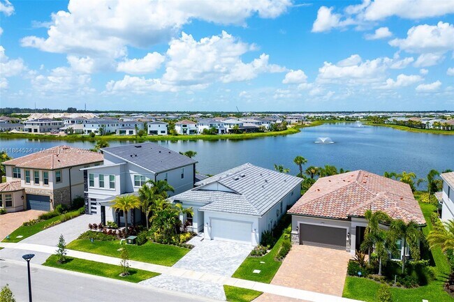 Building Photo - 10444 Northbrook Cir