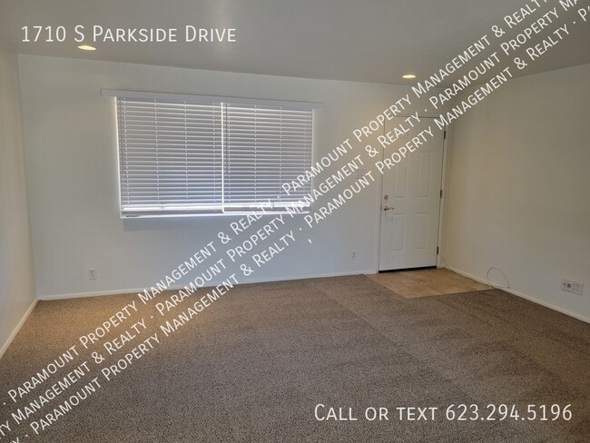 Building Photo - 3 Bed/2 Bath ready for immediate move in!