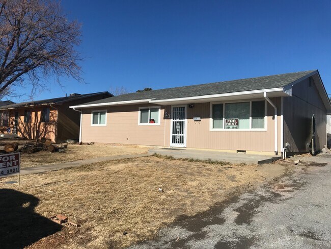 Front view, driveway will be concrete - 23 MacGregor Rd