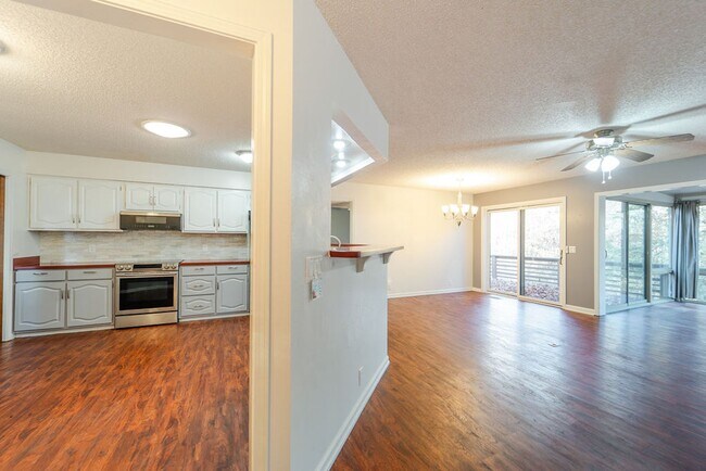 Building Photo - !!!!!!!!! MOVE IN SPECIAL -- $1800 FOR FIRST 2 MONTHS!!!!!!!! Beautiful 4 bedroom, 3 bathroom hom...