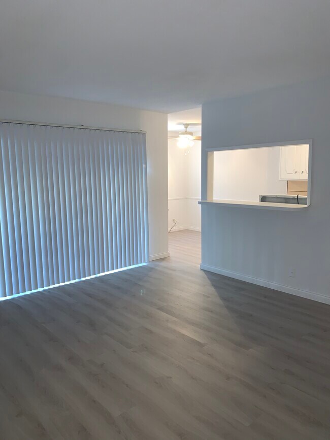 Foto del edificio - 11842 Goshen Ave