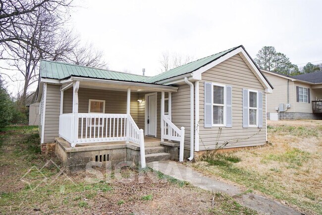 Foto del edificio - 8432 Lawley Ave
