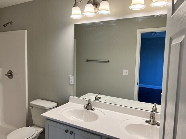 Building Photo - 422 Holtgrewe Farms Loop