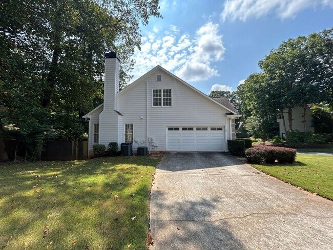Building Photo - 11585 Dunhill Pl Dr