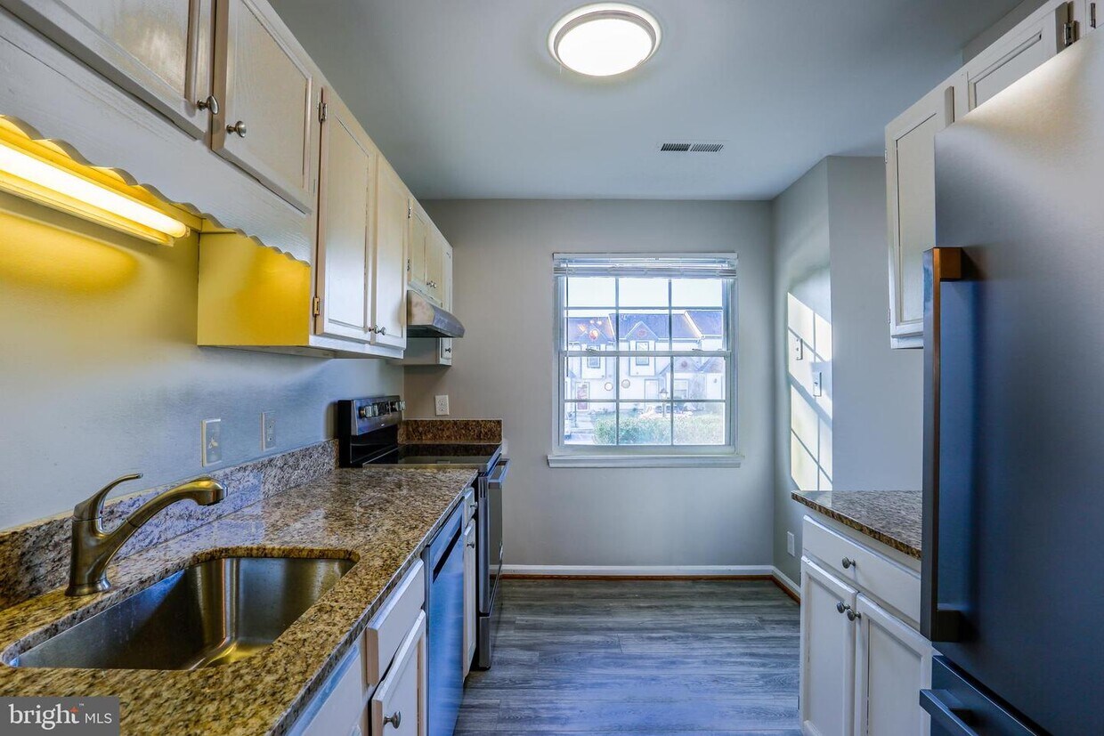 Foto principal - 2202 Rock Creek Rd