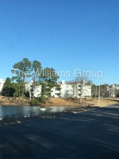 Foto del edificio - 342 Waterdown Dr