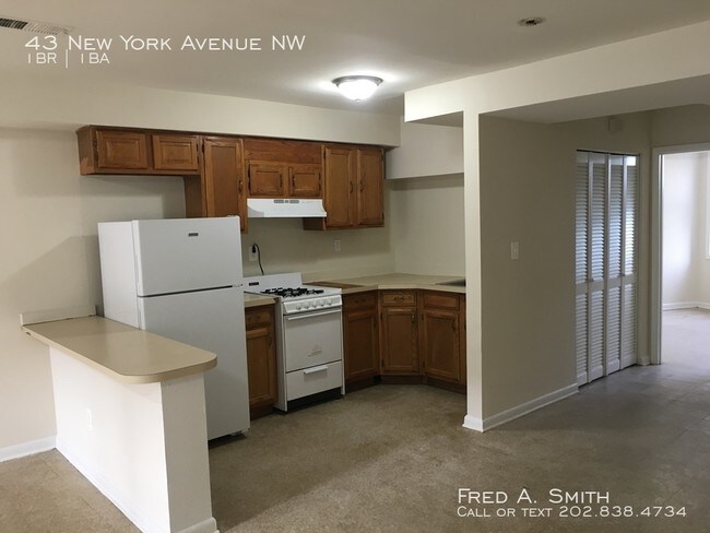 Foto del edificio - 43 New York Ave NW