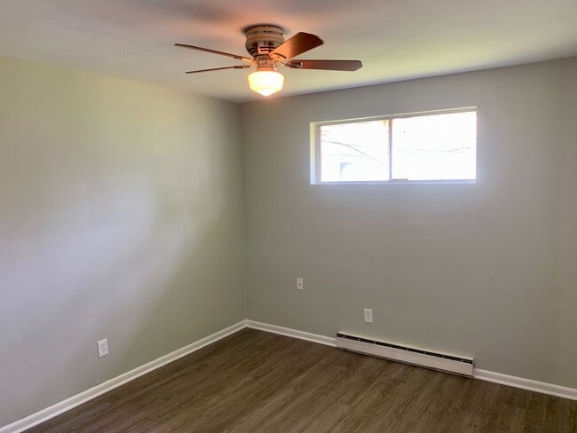 Foto del edificio - 314 Woodview Ave