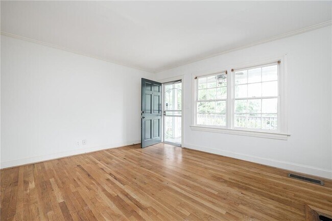 Foto del edificio - 545 Oakdale Rd NE
