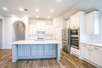 Building Photo - 2523 Verbena Bend Dr