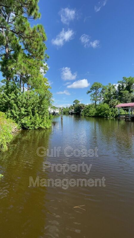 Building Photo - 2064 Pellam Blvd