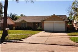 Foto principal - 9627 Kemp Forest Dr