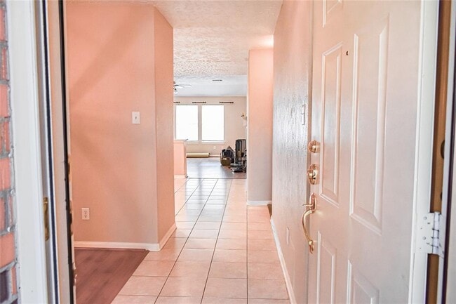 Building Photo - 6019 Dream Ct
