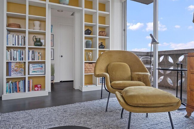 Building Photo - 1801 Lavaca St