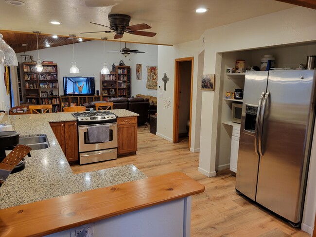 Building Photo - 3377 S Hillary Way
