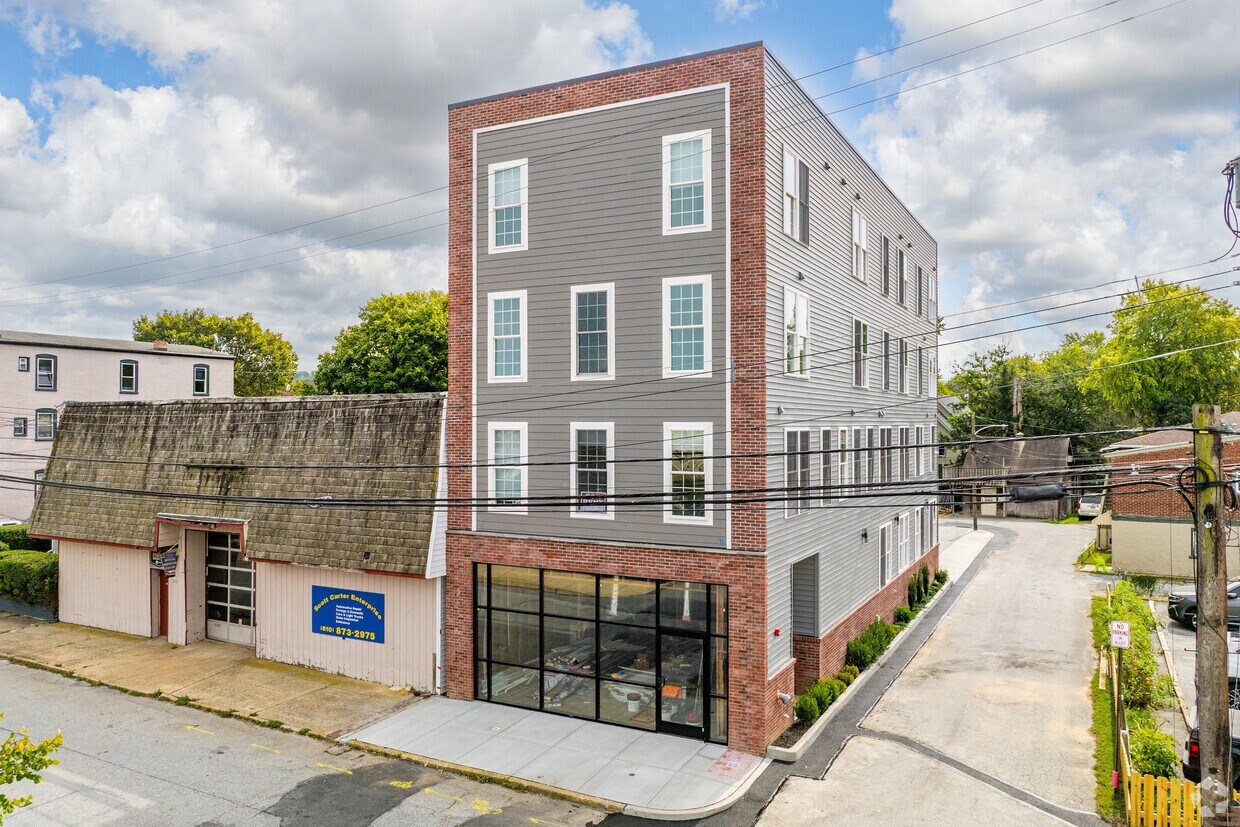 Foto principal - 112 Washington Ave