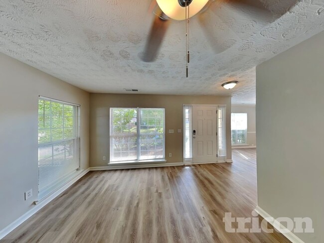 Foto del edificio - 5524 Somervale Ct