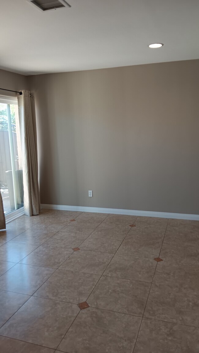 Foto del edificio - 4809 Birchbark Ln