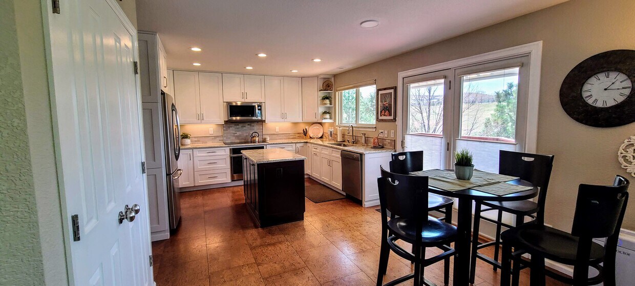 Foto principal - 3465 Castle Peak Ave