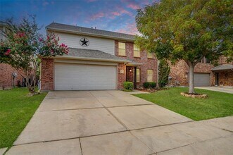 Building Photo - 10633 Lipan Trail