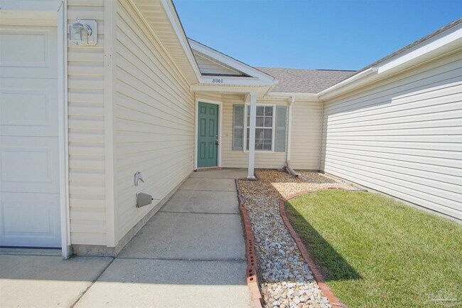 Foto del edificio - 8061 Stonebrook Dr