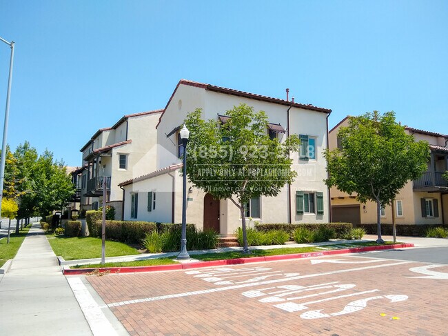 Building Photo - 492 Ironwood Terrace