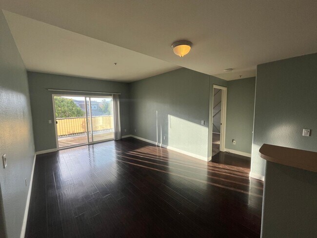 Foto del edificio - 44740 Adam Ln