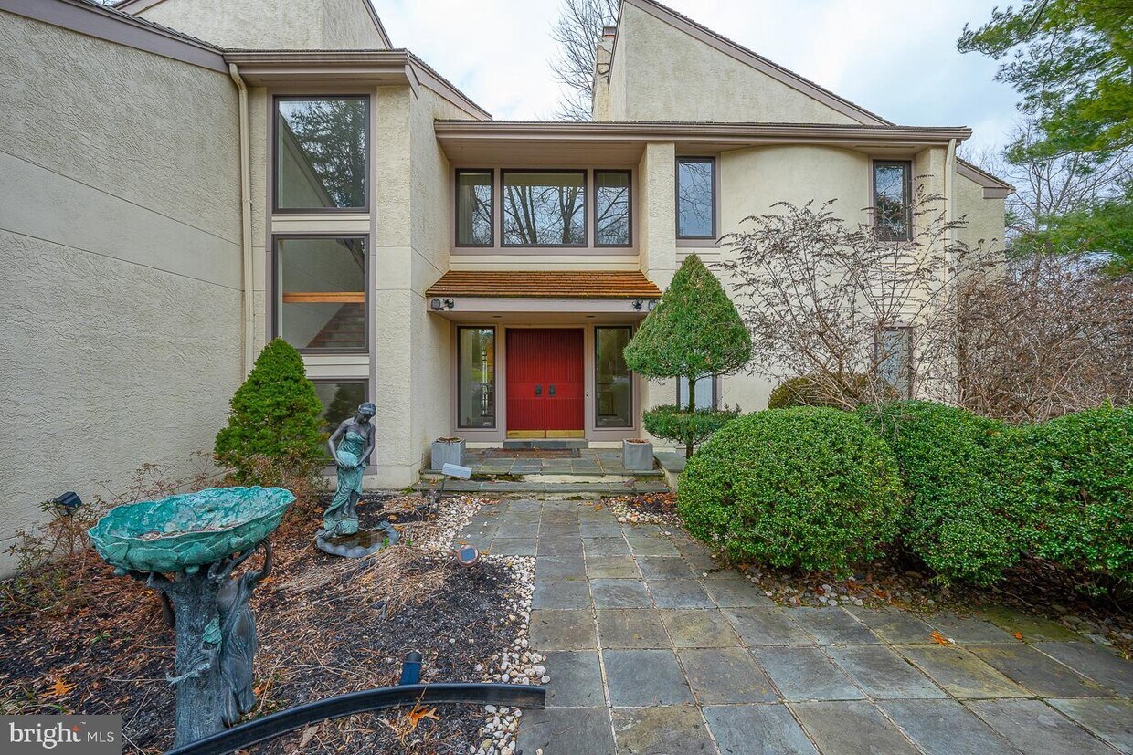 15 Woodgate Ln, Bryn Mawr, PA 19010 House Rental in Bryn Mawr, PA